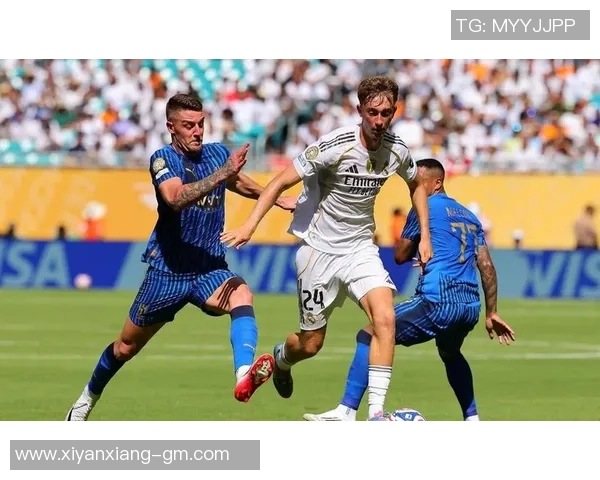 德甲焦点战皇马小胜巴萨红牌事件引发全场热议与转会传闻