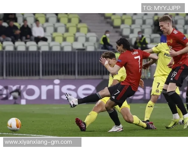 西甲大战平局收场巴黎圣日耳曼与曼联的较量引发热议与反思 西甲大战平局收场巴黎圣日耳曼与曼联的较量引发热议与反思