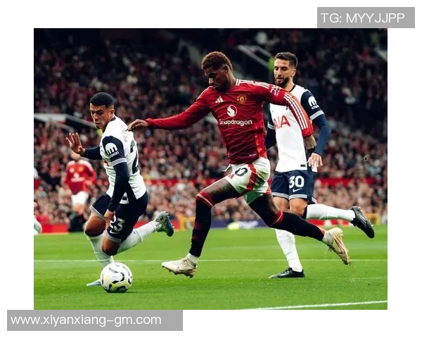 英超焦点战曼联小胜皇马争议判罚引发全场热议 英超焦点战曼联小胜皇马争议判罚引发全场热议